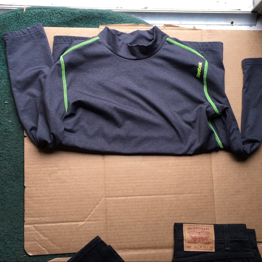 Long sleeve Reebok shirt - Picture 2 of 2